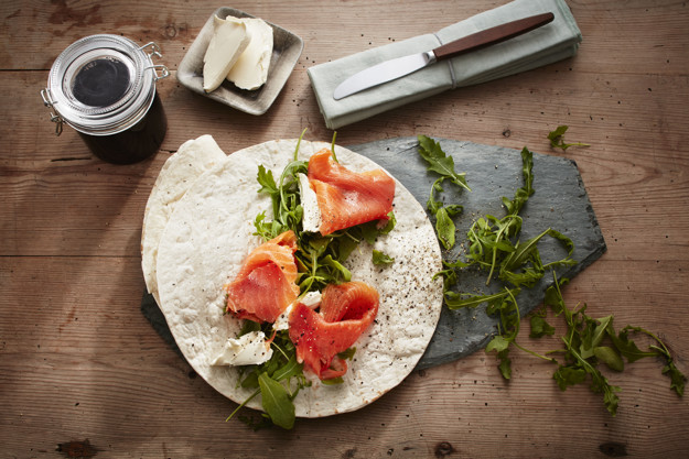 Wraps med kaldrøkt ørret